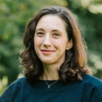 headshot photo of Kelly Presutti